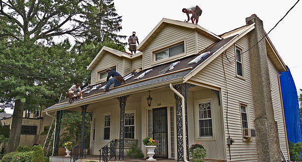 Best Residential Roofing Contractor  in North Industry, OH